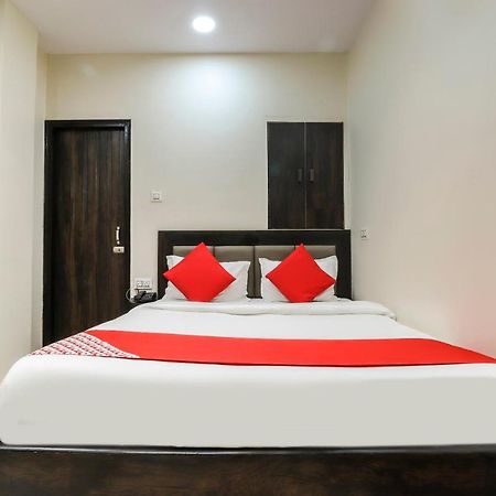 Oyo Hotel City Palace Kanpur Esterno foto