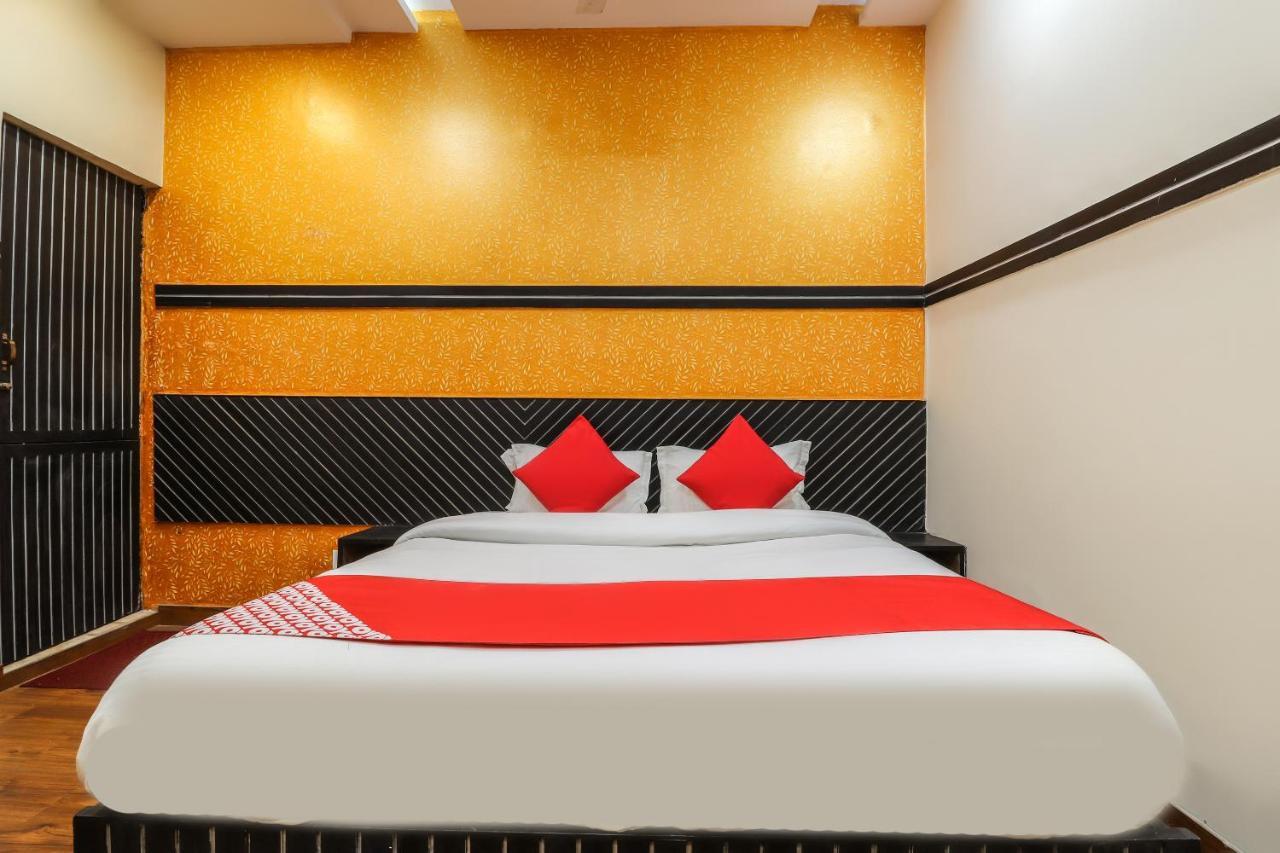 Oyo Hotel City Palace Kanpur Esterno foto